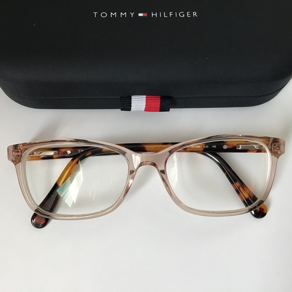Tommy Hilfiger Glasses & Hard Case - Picture 12 of 15